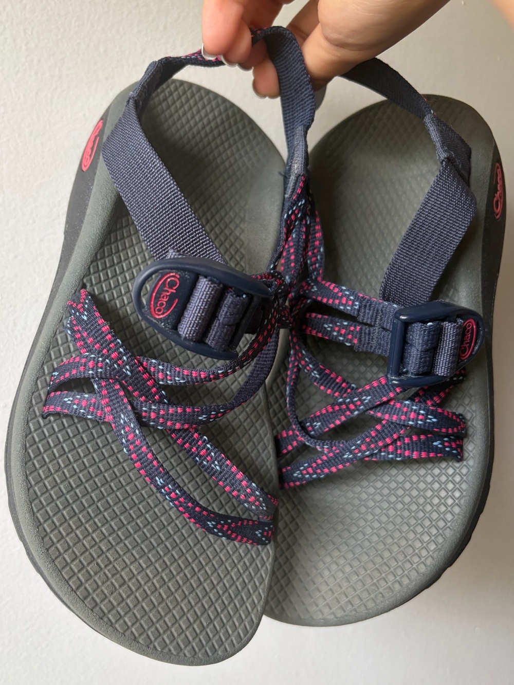 Chaco Women’s Z/Cloud Sandals Size 6 Gray Blue Pink Strappy Sport Sandals
